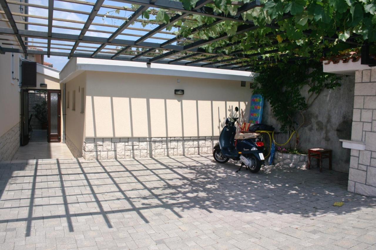 Apartments With A Parking Space Novi Vinodolski - 5593 ภายนอก รูปภาพ