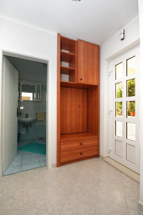 Apartments With A Parking Space Novi Vinodolski - 5593 ภายนอก รูปภาพ